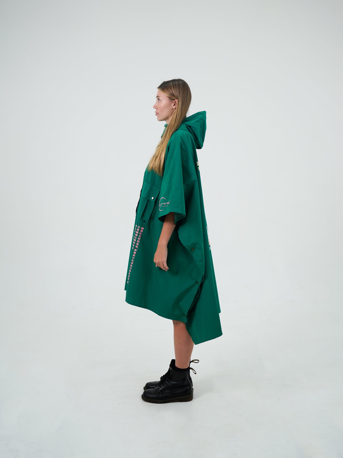 Raincoat, Japanese design, Bali, travel, adventure, style, Despo fabric, Taslan fabric, water-resistant, breathable, lightweight, packable, ethical manufacturing, sustainable fashion.